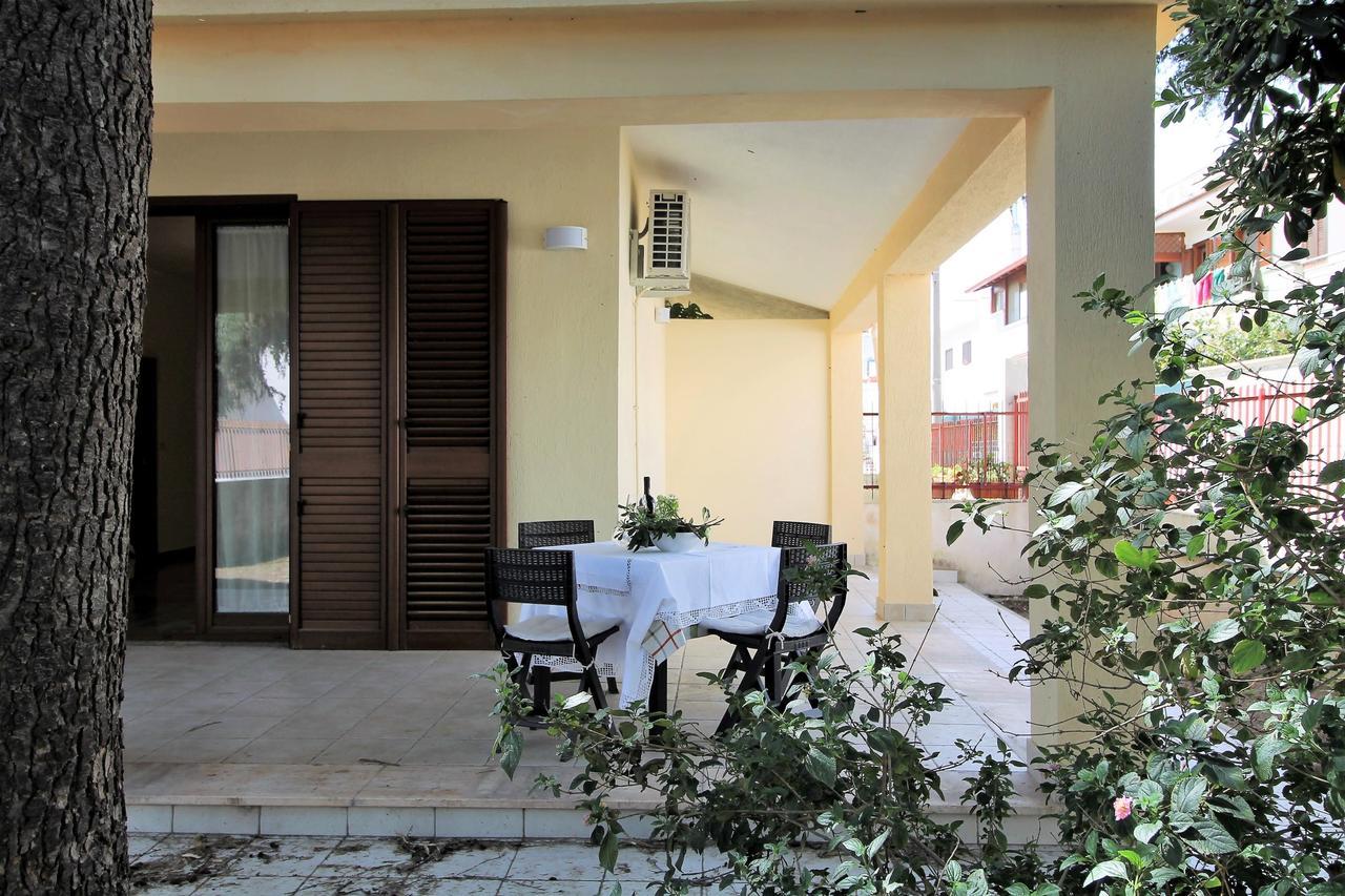 A Casa Di Emy By Holiday World Pulsano Exterior photo